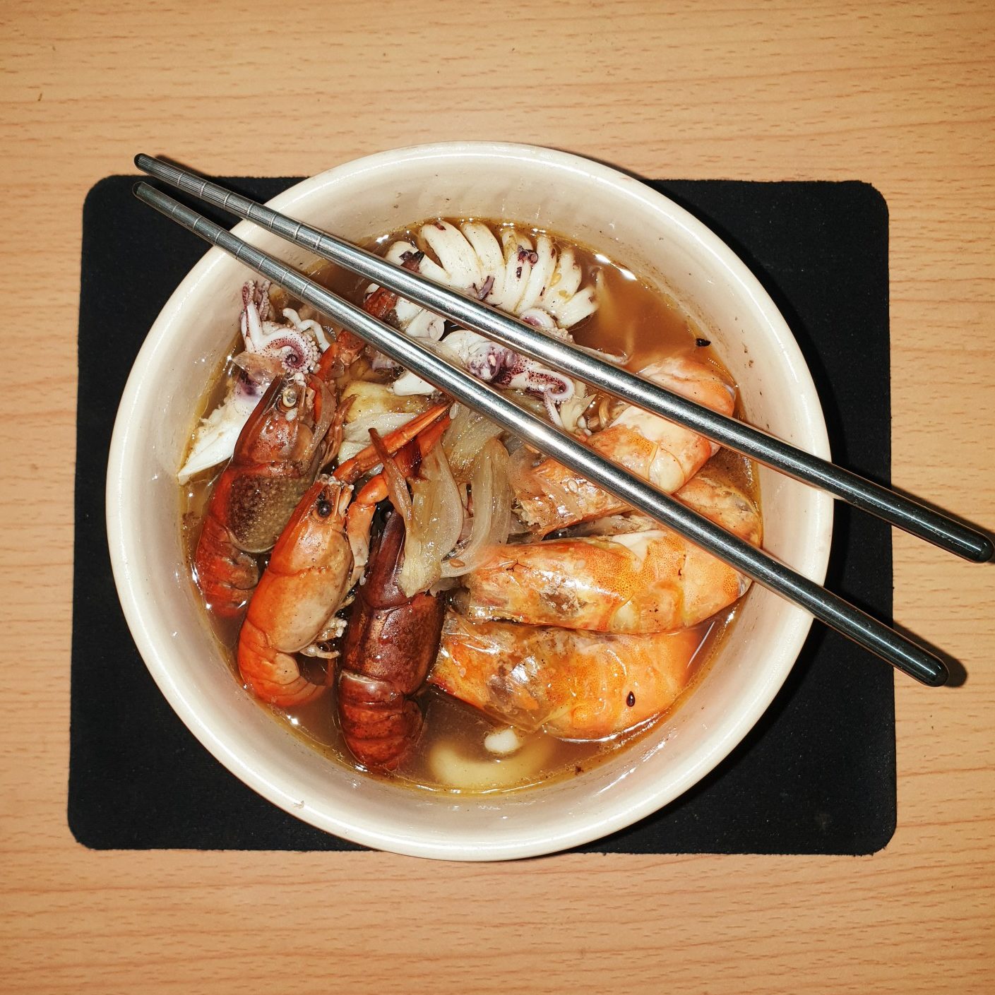 Udon Lobster Air Tawar dengan Seafood